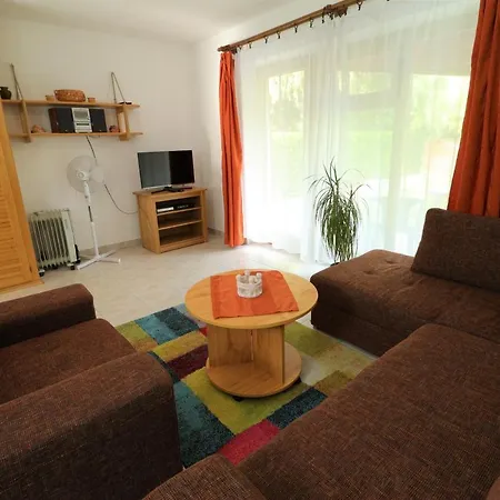 Balaton Apartman Casa de Férias
